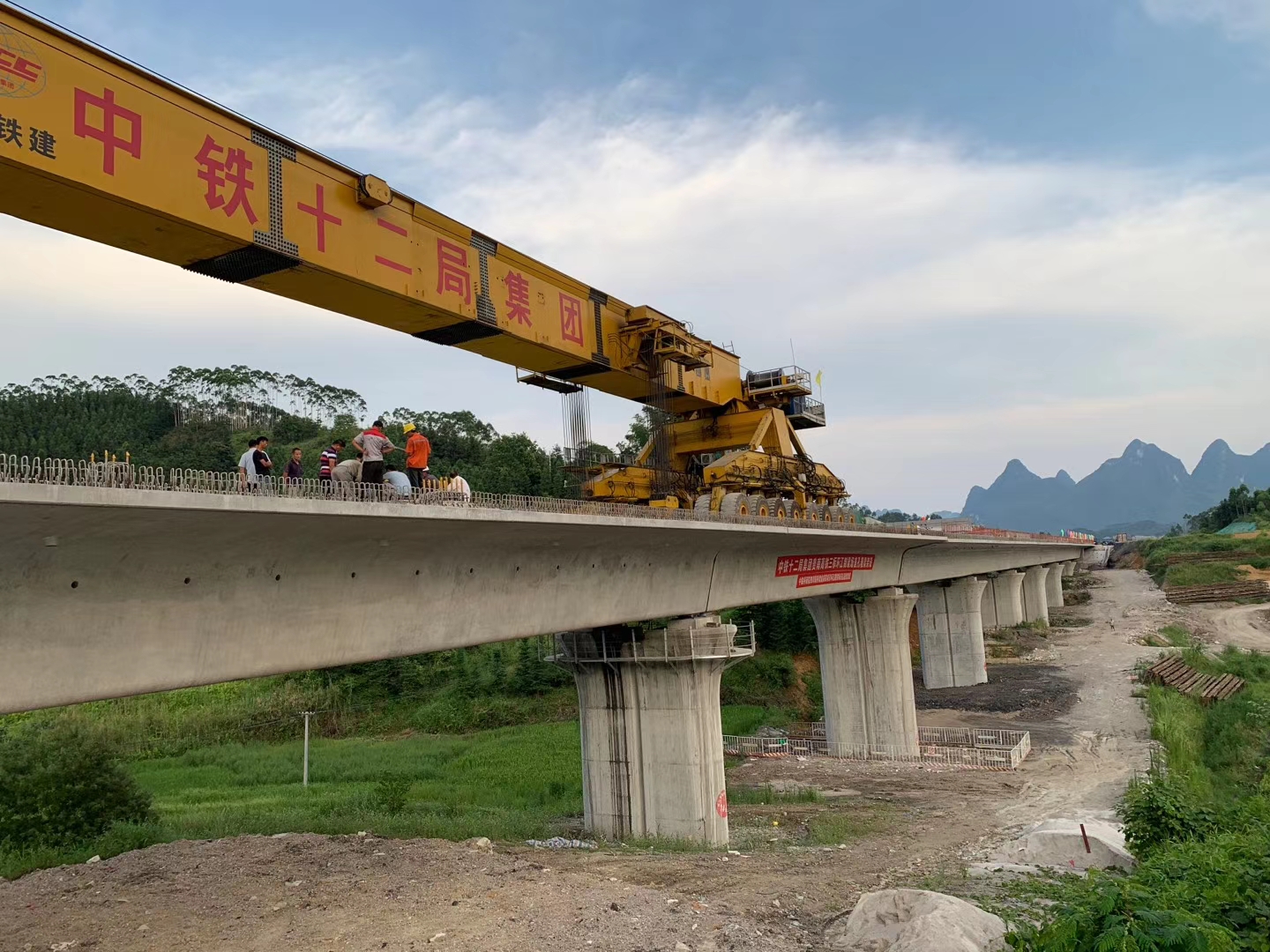 汤旺河预应力加固在公路桥梁施工应用